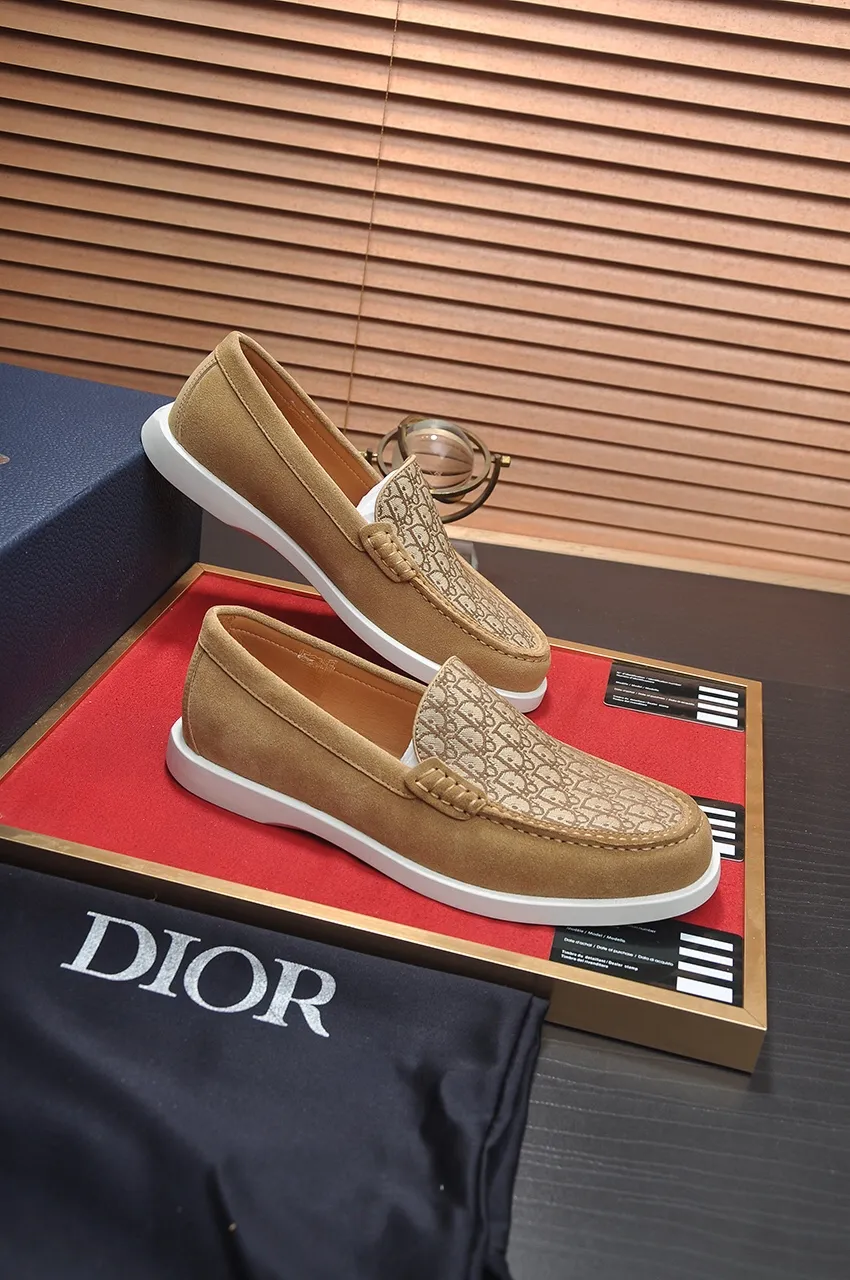 Men's shoes 💰520💶 [Dior] high-end goods Niuli original order quality Dior —🆘. Dior original order purchasing, high-end leather shoes, fabric: imported cowhide from Italy ➕ water-dyed cowhide/cowhide lining ➕ special original outsole, fine workmanship, real-life shooting 🎬 size: 38-45 (customized at 45)